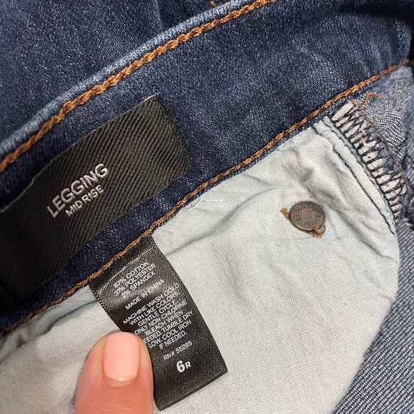 Express -  MidRise Jeans - Dark Blue - Size 6 - Picture 5 of 5